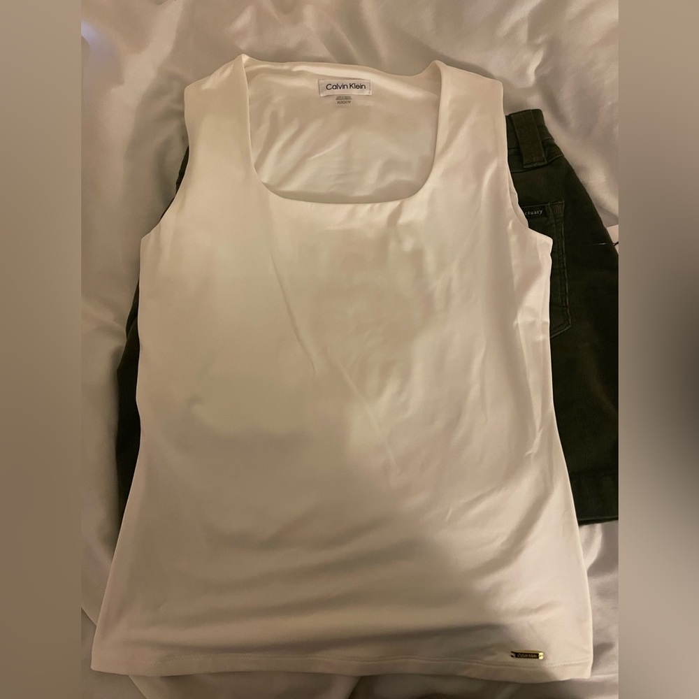 Calvin Klein Women's Cream Tank Top